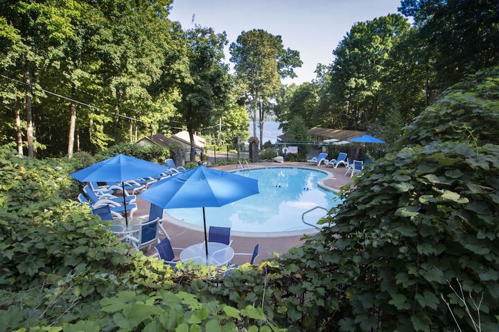 Pool 176 of 225