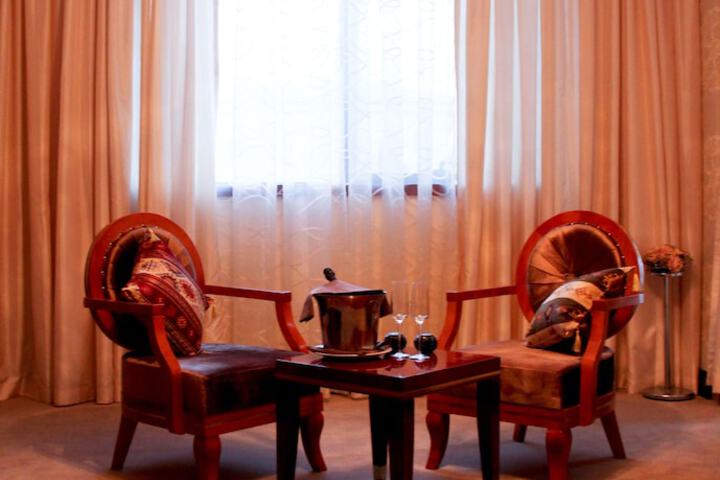 Room amenity