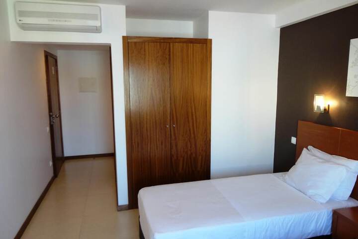 Room 8 of 38