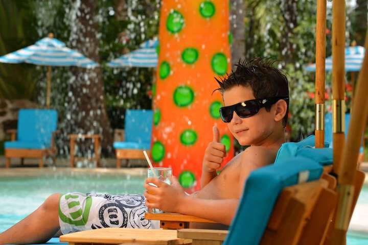 Hotel with Pool