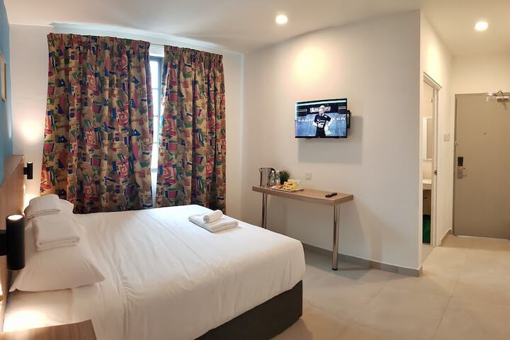 Room 9 of 22
