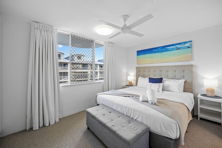 Room 44 of 297