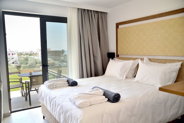 Room 6 of 72