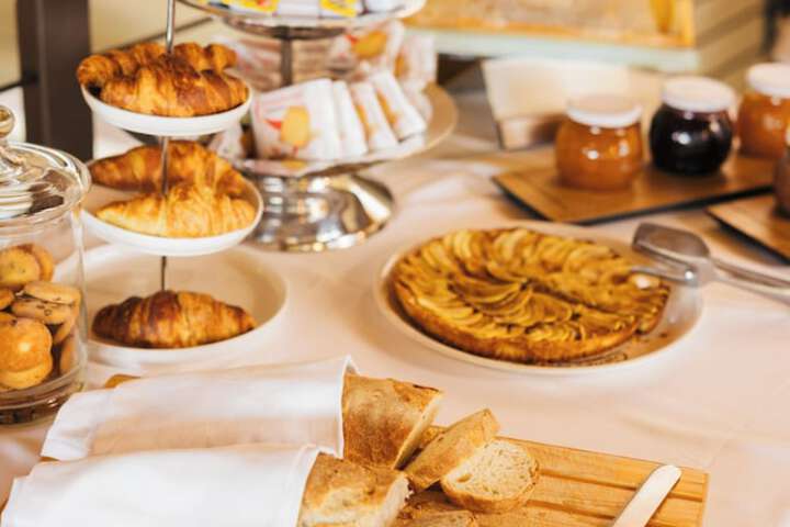 Breakfast/Coffee Service 14 of 17