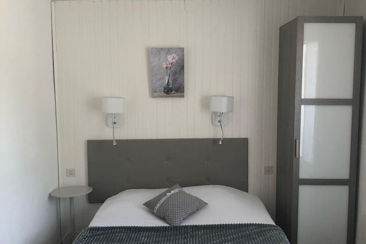 Room 16 of 41