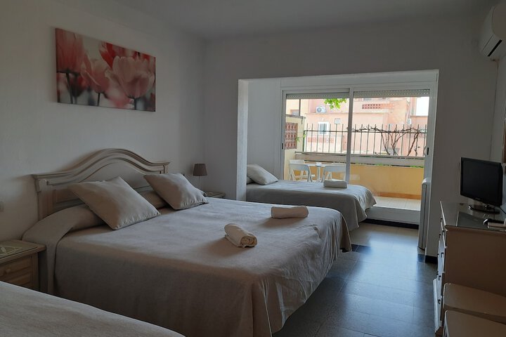 Room 4 of 61