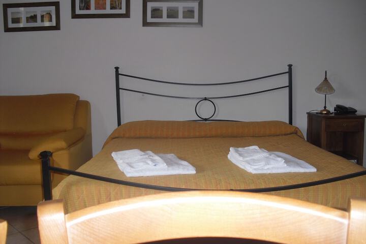 Room 21 of 84