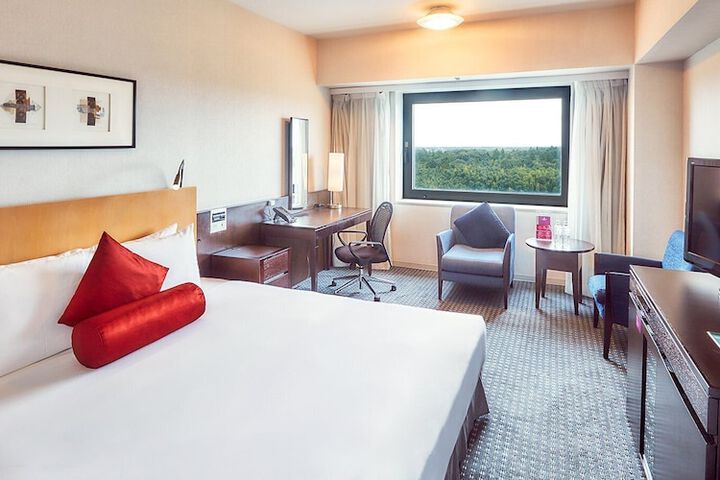 Room 25 of 156
