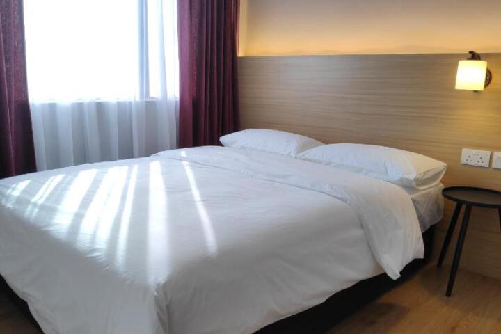 EZ Suites