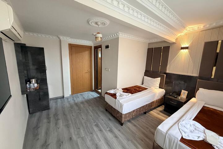 Room 29 of 60