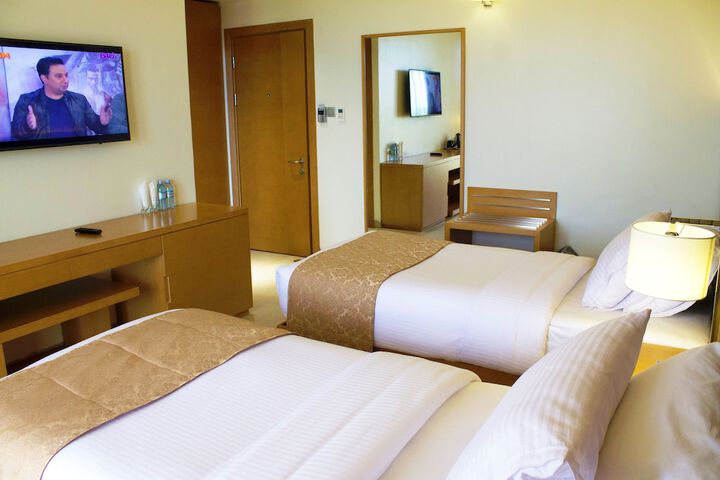 Room 19 of 61