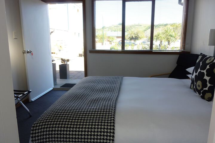 Room 5 of 78