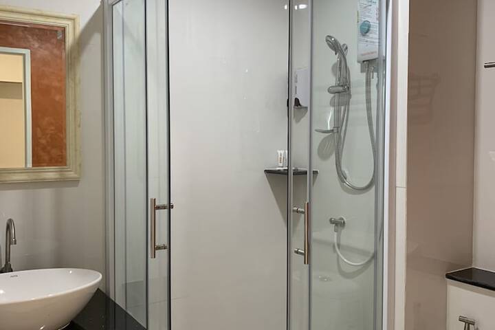 Room 30 of 40