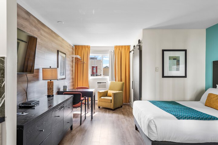 Room 34 of 69