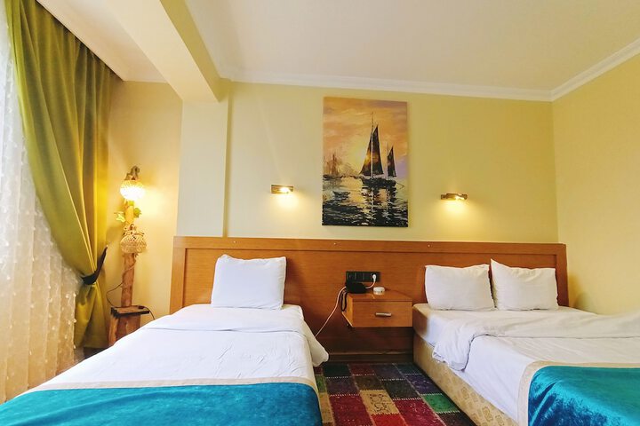Room 4 of 69