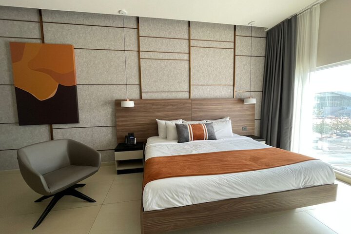 Room 6 of 57