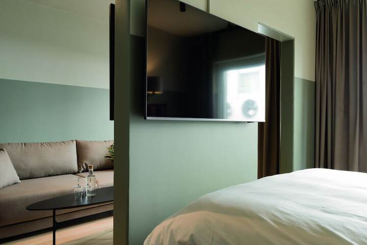 Room 40 of 105