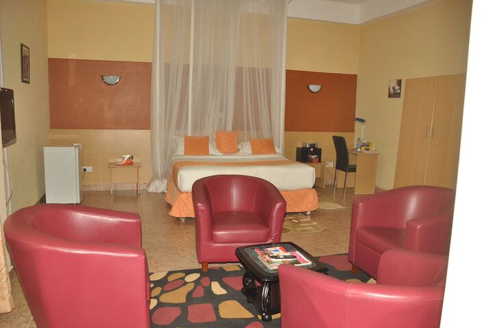 Room 33 of 57