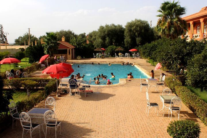 Hotel Pool