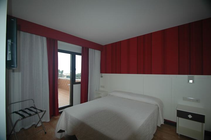 Room 11 of 24