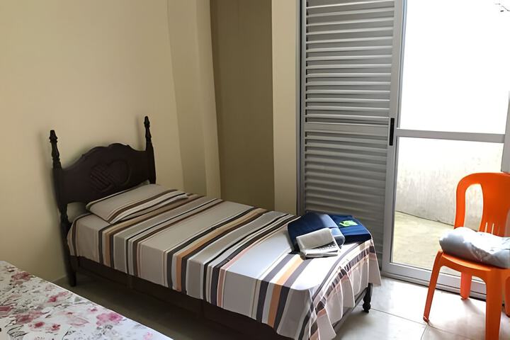 Room 10 of 50