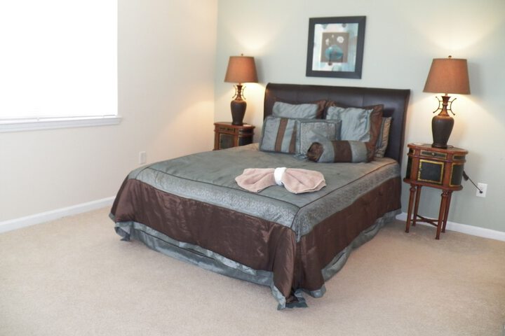 Room 3 of 32