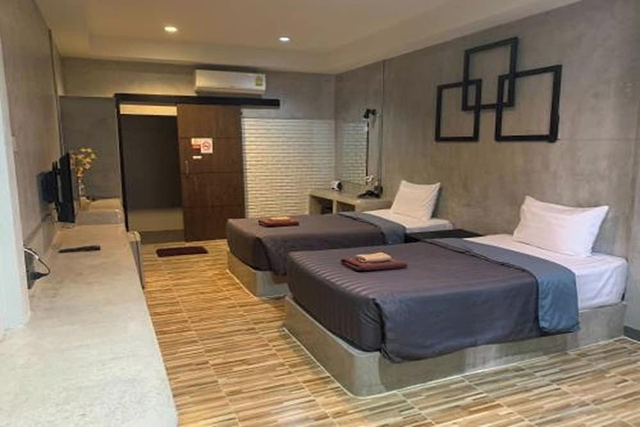 Room 59 of 95