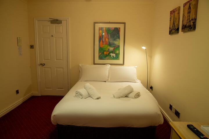 Room 21 of 73