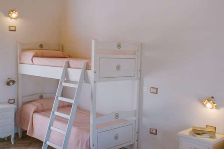 Room 11 of 46