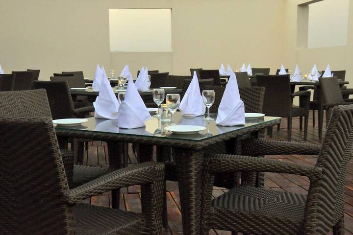 Dining Photos