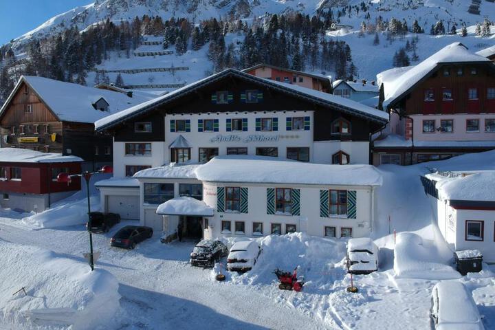 Andis Skihotel