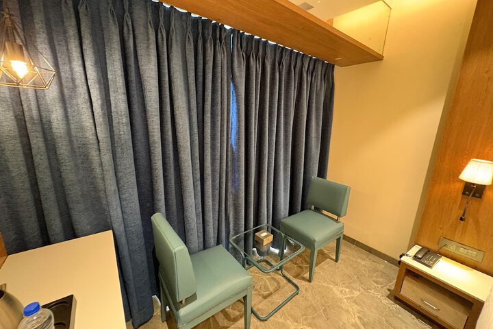 Room 12 of 29