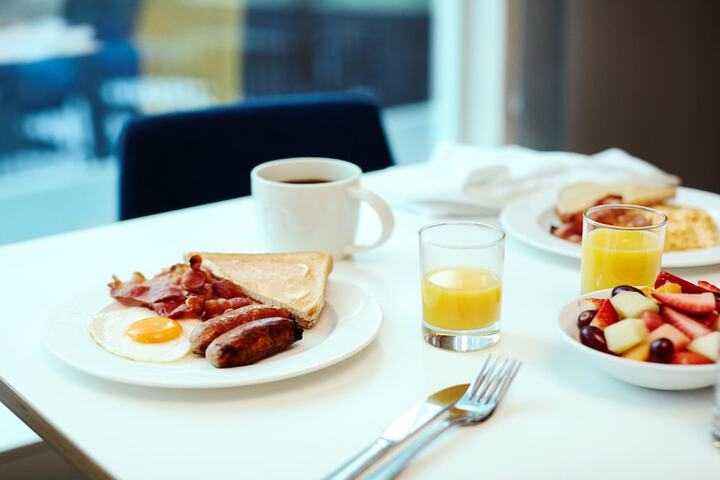 Breakfast meal