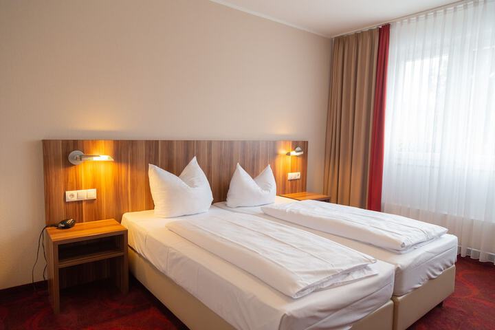 Room 15 of 63