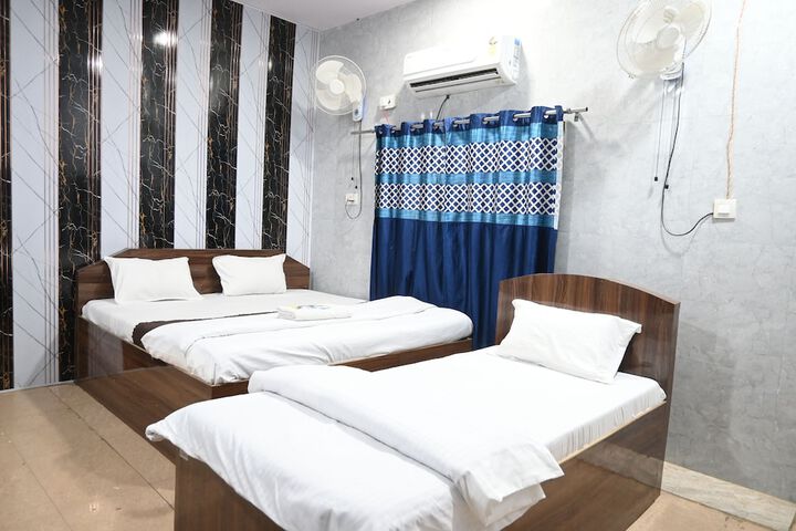 Room 7 of 25