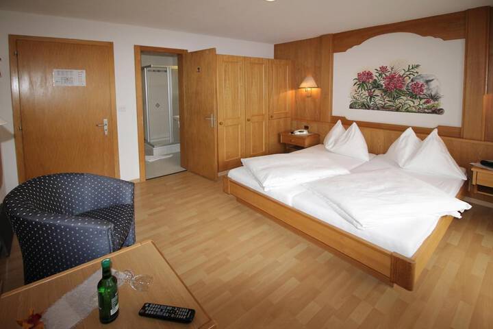 Room 5 of 59