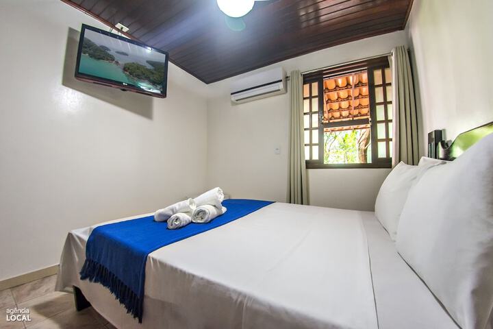 Room 4 of 38