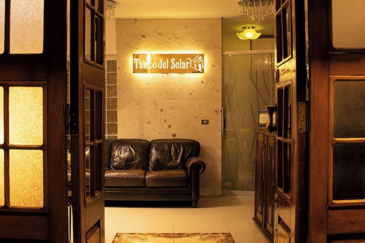Hotel Interior 7 of 100