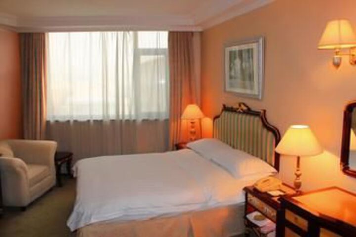 Room 63 of 159