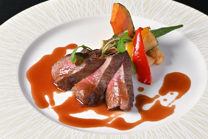 Dining 79 of 104