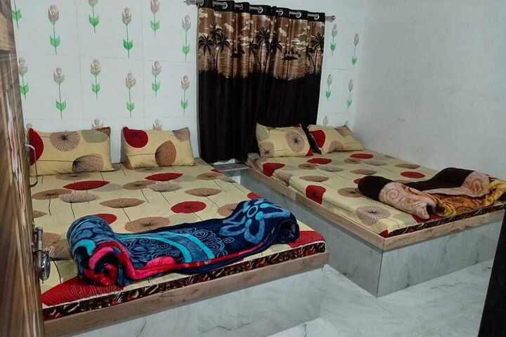 Room 2 of 19