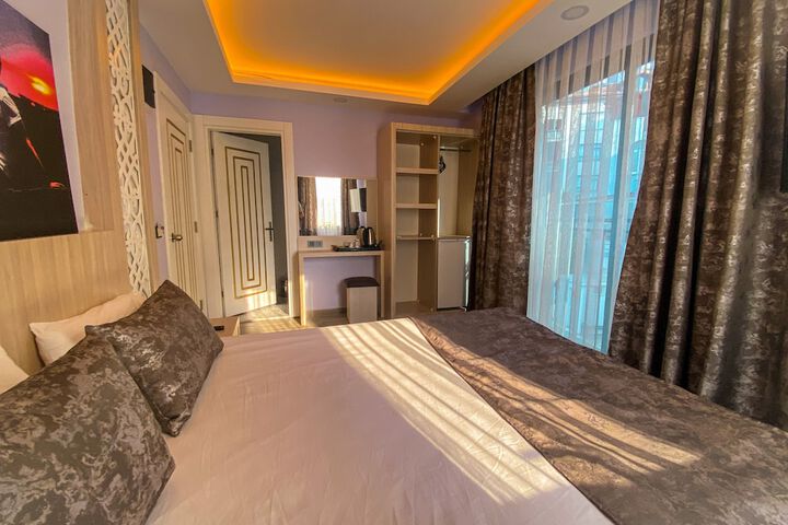 Room 8 of 41