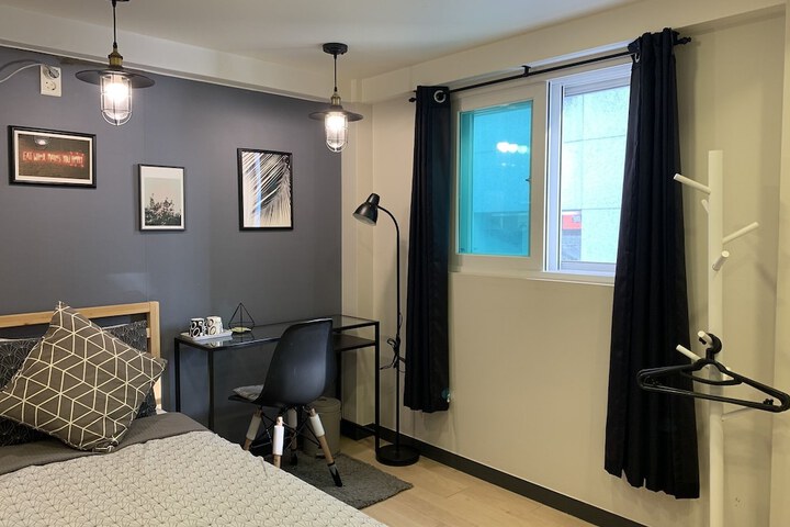 Room 18 of 52