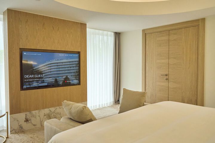 Room 18 of 71