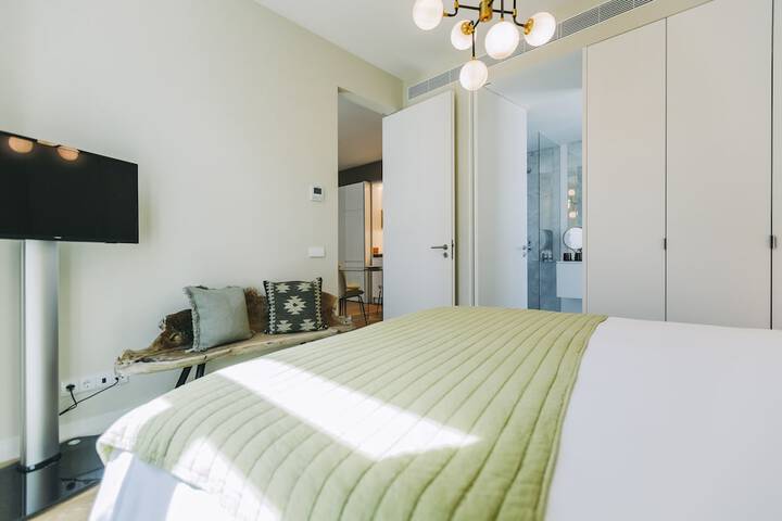 Room 54 of 245
