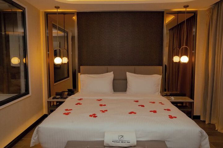 Room 11 of 26