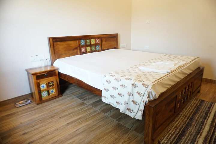 Room 10 of 22