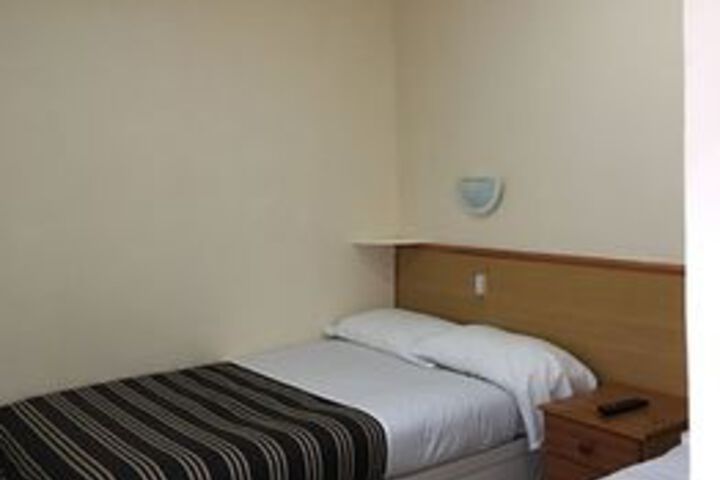 Room 15 of 42