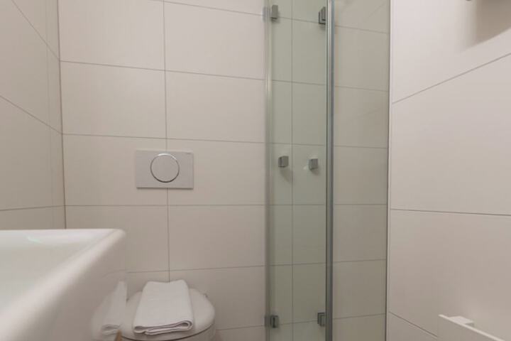 Room 60 of 107