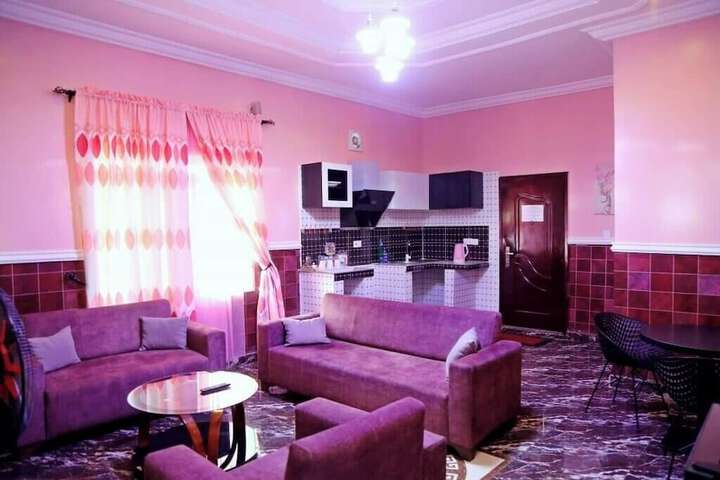 Room 14 of 28